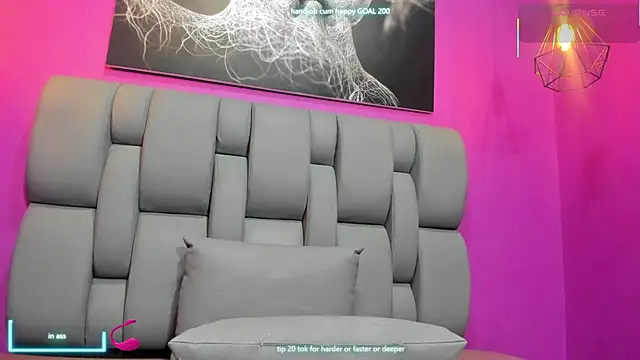 Emma HotLatina online show from 09.24.25