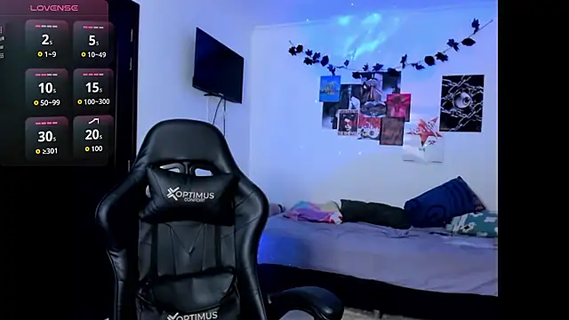 Snapshot of Oliver_and_kalypso chatting on 12.02.25 Oliver and kalypso online show from 12.02.25