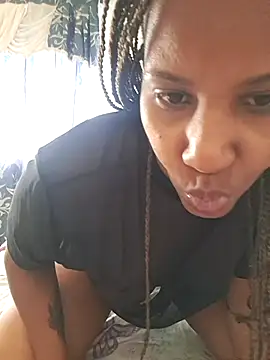 Snapshot of VikysDavis chatting on 02.21.26 VikysDavis online show from 02.21.26