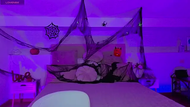 bubblegum1  online show from 10.29.25