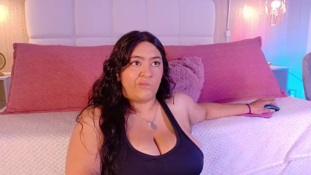 Leah Bensson online show from 09.11.25