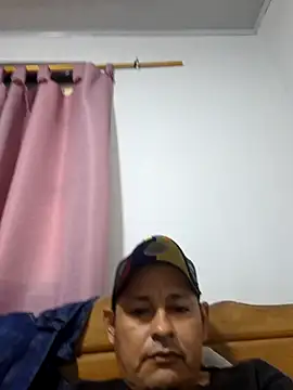 Snapshot of Elvergalarga1601 chatting on 07.20.26 Elvergalarga1601 online show from 07.20.26