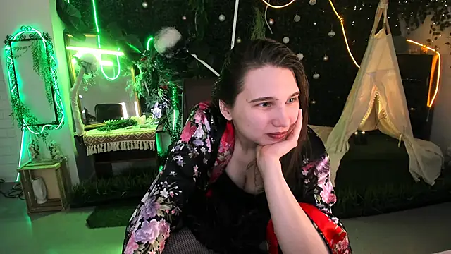 TessaMill online show from 02.15.26