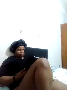 ShySexyBaddiexx online show from 10.23.25