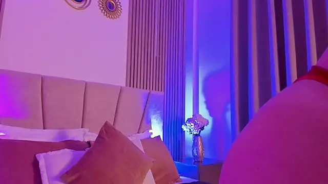 Victoria Beaumont online show from 12.05.25