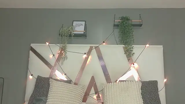 JenaCooper  online show from 04.14.26