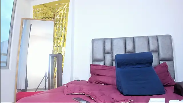 miaroberts69 online show from 01.11.26