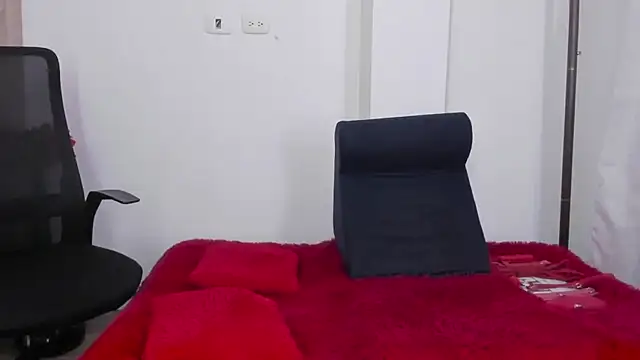 miaroberts69 online show from 05.28.26