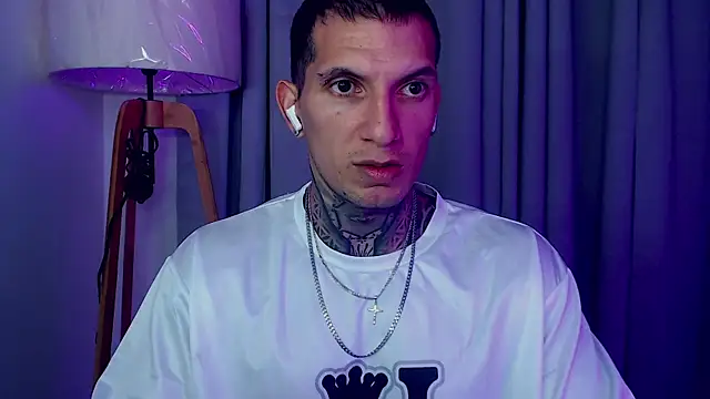 Shane Clay online show from 10.21.25