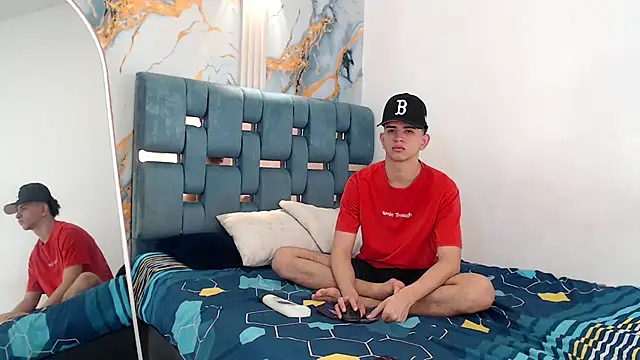 TWINKS FRIENDS online show from 02.13.26