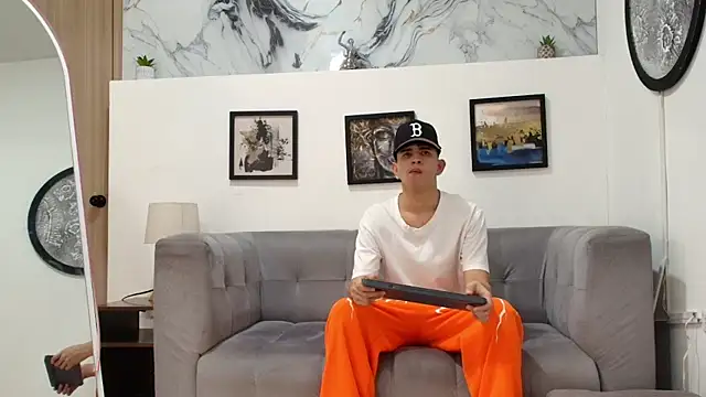 TWINKS FRIENDS online show from 03.03.26