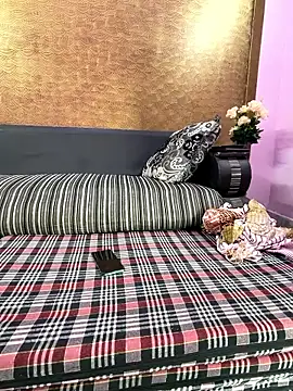 Iampriyaaa15 online show from 05.13.26