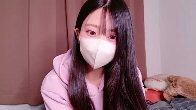 Snapshot of OSUSHI-CHAN chatting on 11.25.25 OSUSHI-CHAN online show from 11.25.25