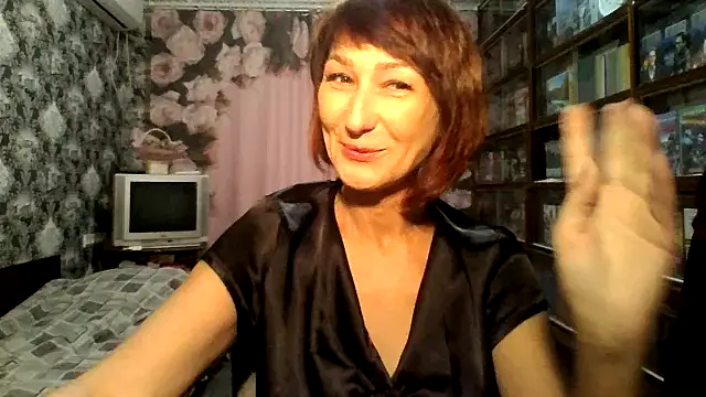 Snapshot of Pline1 chatting on 10.24.25 Pline1 online show from 10.24.25