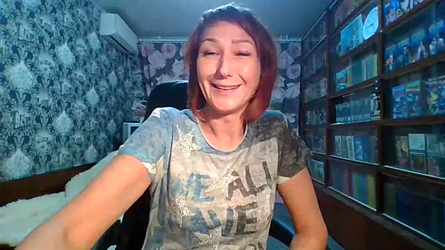 Snapshot of Pline1 chatting on 12.03.25 Pline1 online show from 12.03.25