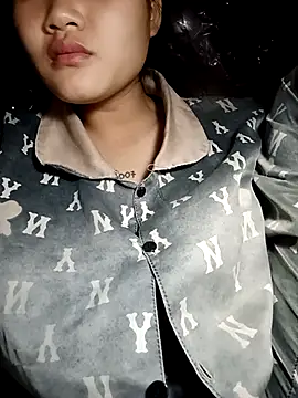 Snapshot of memeto_sexy chatting on 11.08.25 memeto sexy online show from 11.08.25