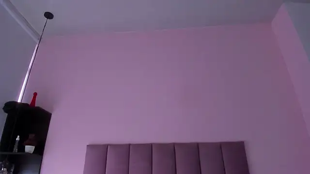 violet myerrs online show from 09.12.25