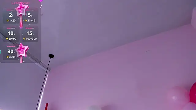 violet myerrs online show from 11.05.25