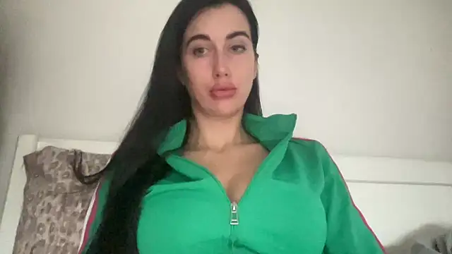 Snapshot of Talyo19 chatting on 11.12.25 Talyo19 online show from 11.12.25