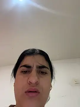 Snapshot of DAMSEL_30 chatting on 04.01.26 DAMSEL 30 online show from 04.01.26