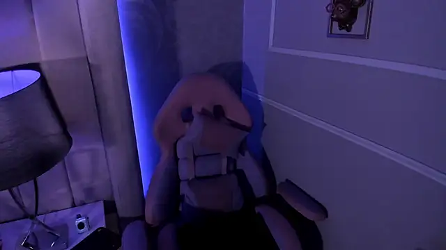 CherryMelon online show from 10.04.25