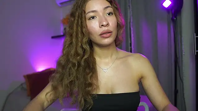 isabella-garcia- online show from 09.25.25