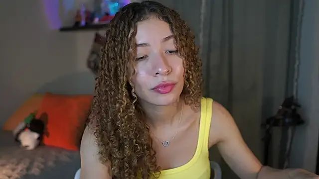 isabella-garcia- online show from 11.17.25