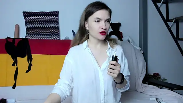 Snapshot of Katherine_Twilight chatting on 02.07.25 Katherine Twilight online show from 02.07.25