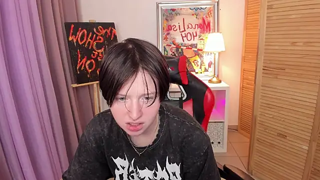 Snapshot of ayakskalermonss chatting on 09.13.25 ayakskalermonss online show from 09.13.25