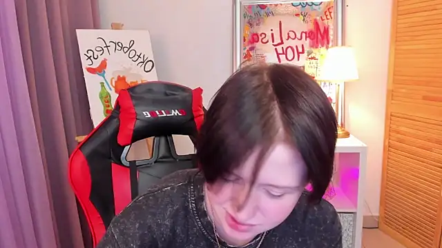 Snapshot of ayakskalermonss chatting on 09.23.25 ayakskalermonss online show from 09.23.25