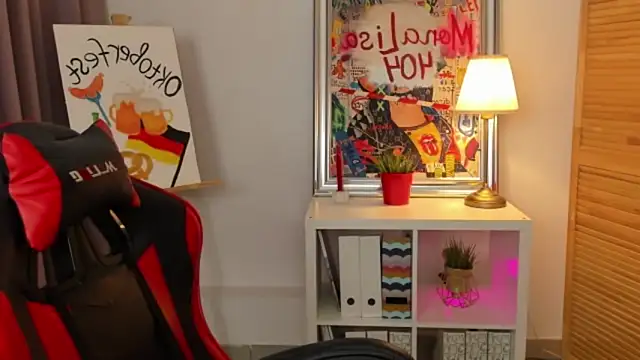 Snapshot of ayakskalermonss chatting on 09.30.25 ayakskalermonss online show from 09.30.25