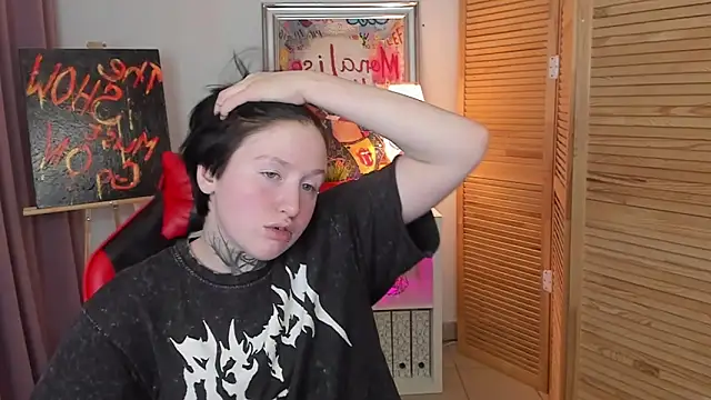 Snapshot of ayakskalermonss chatting on 11.14.25 ayakskalermonss online show from 11.14.25