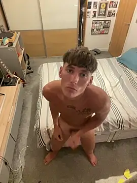 naughtyboy0124 online show from 09.08.25