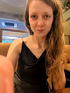 Snapshot of Eveline_Beauty_Kitty chatting on 06.08.26 Eveline Beauty Kitty online show from 06.08.26