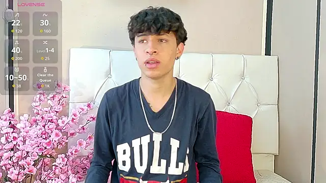 Axel  Evans online show from 10.20.25