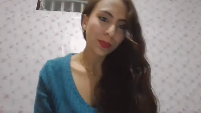 Snapshot of Roselingalvis13 chatting on 03.01.26 Roselingalvis13 online show from 03.01.26