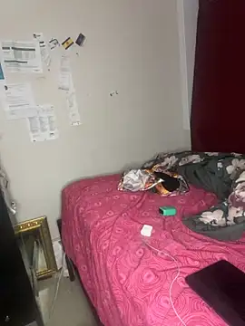 Snapshot of Soniala chatting on 11.24.25 Soniala online show from 11.24.25