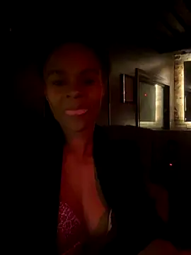 Snapshot of Soniala chatting on 12.14.25 Soniala online show from 12.14.25