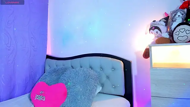 my aleja  online show from 02.20.26