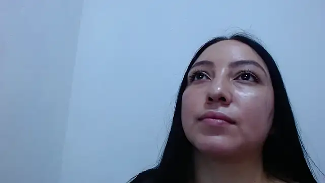 Snapshot of carolina_zabala_19 chatting on 04.29.26 carolina zabala 19 online show from 04.29.26
