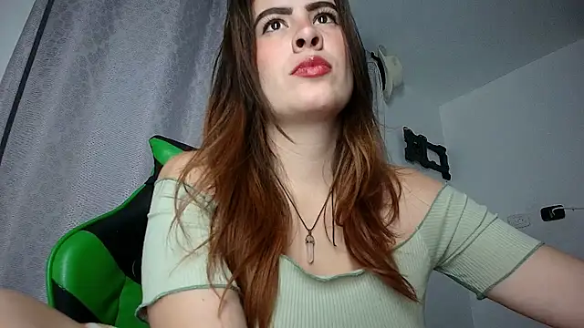 Snapshot of ImSophieFox chatting on 02.25.26 ImSophieFox online show from 02.25.26