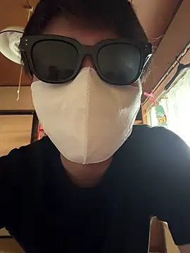Snapshot of rrrrrriyyffhyeeee chatting on 04.16.26 rrrrrriyyffhyeeee online show from 04.16.26