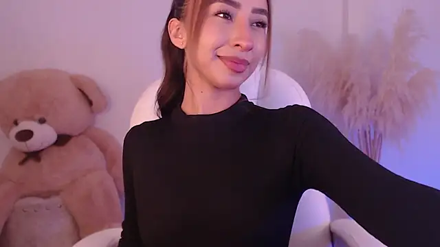 Snapshot of Amonetx chatting on 11.25.25 Amonetx online show from 11.25.25