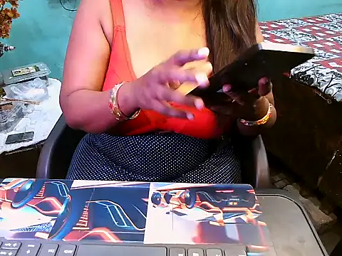 PREETI BABY online show from 04.15.26