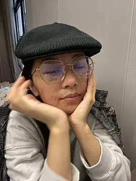 Snapshot of haiyan125216 chatting on 10.29.25 haiyan125216 online show from 10.29.25