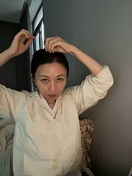 Snapshot of haiyan125216 chatting on 11.26.25 haiyan125216 online show from 11.26.25