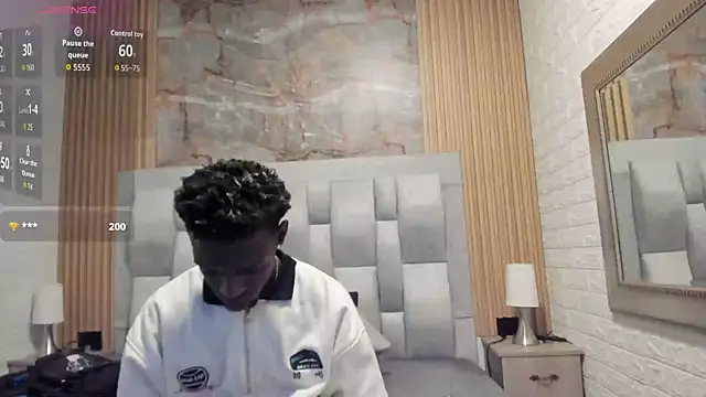 Snapshot of pipedark_ chatting on 09.20.25 pipedark online show from 09.20.25