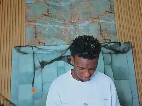 Snapshot of pipedark_ chatting on 10.18.25 pipedark online show from 10.18.25