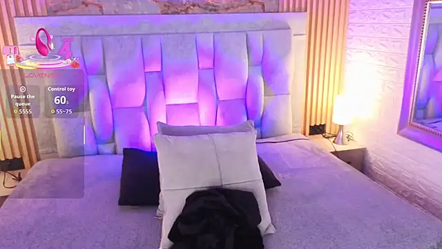 Snapshot of pipedark_ chatting on 11.07.25 pipedark online show from 11.07.25