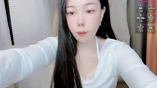 Bella Ava online show from 12.15.25